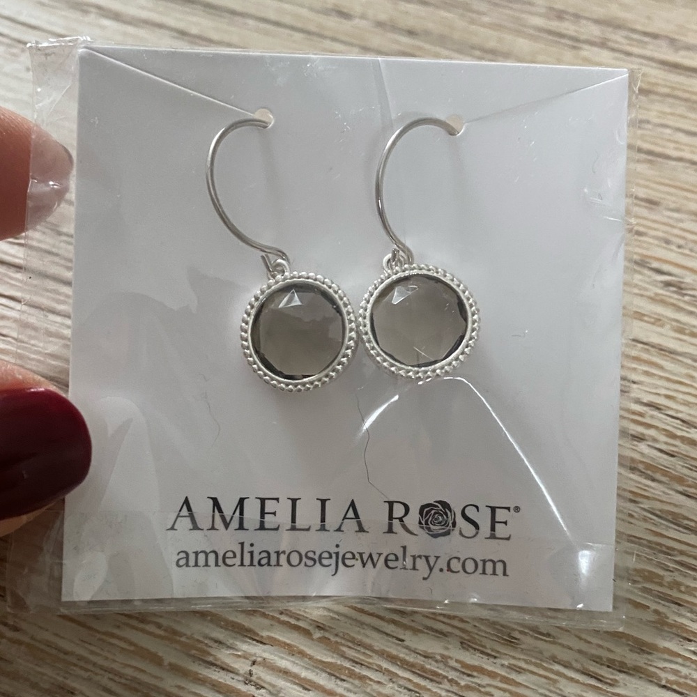 Amelia rose gray and silver earrings